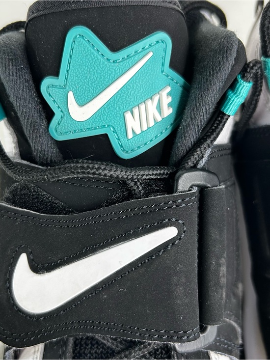 Nike Air Barrage Mid Cabana Shoes Size 8 main image 12